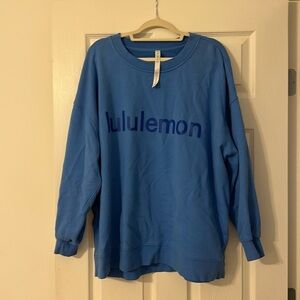Lululemon perfectly oversized crew graphic pull-over sweat-shirt size 18 blue